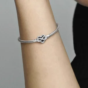 Pandora Pandora Moments Sprankelende Snake Chain Armband met Hartsluiting 592645C01